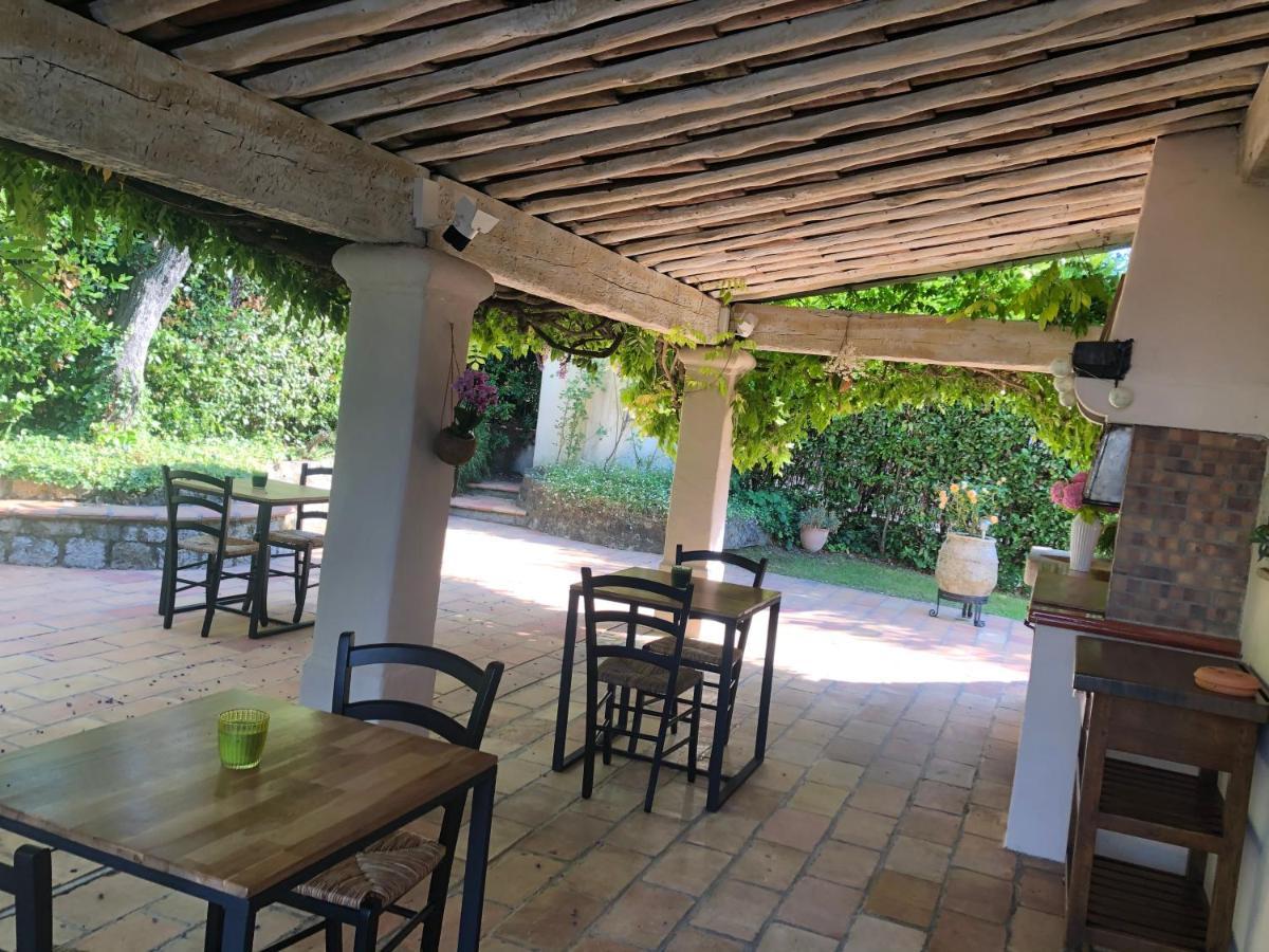 Le Mas De La Source Bed & Breakfast Mougins Ngoại thất bức ảnh