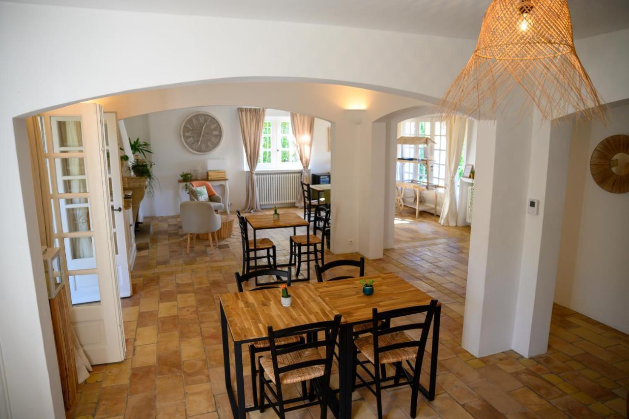 Le Mas De La Source Bed & Breakfast Mougins Ngoại thất bức ảnh