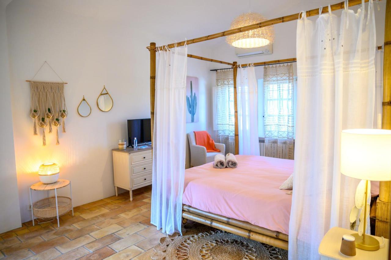 Le Mas De La Source Bed & Breakfast Mougins Ngoại thất bức ảnh