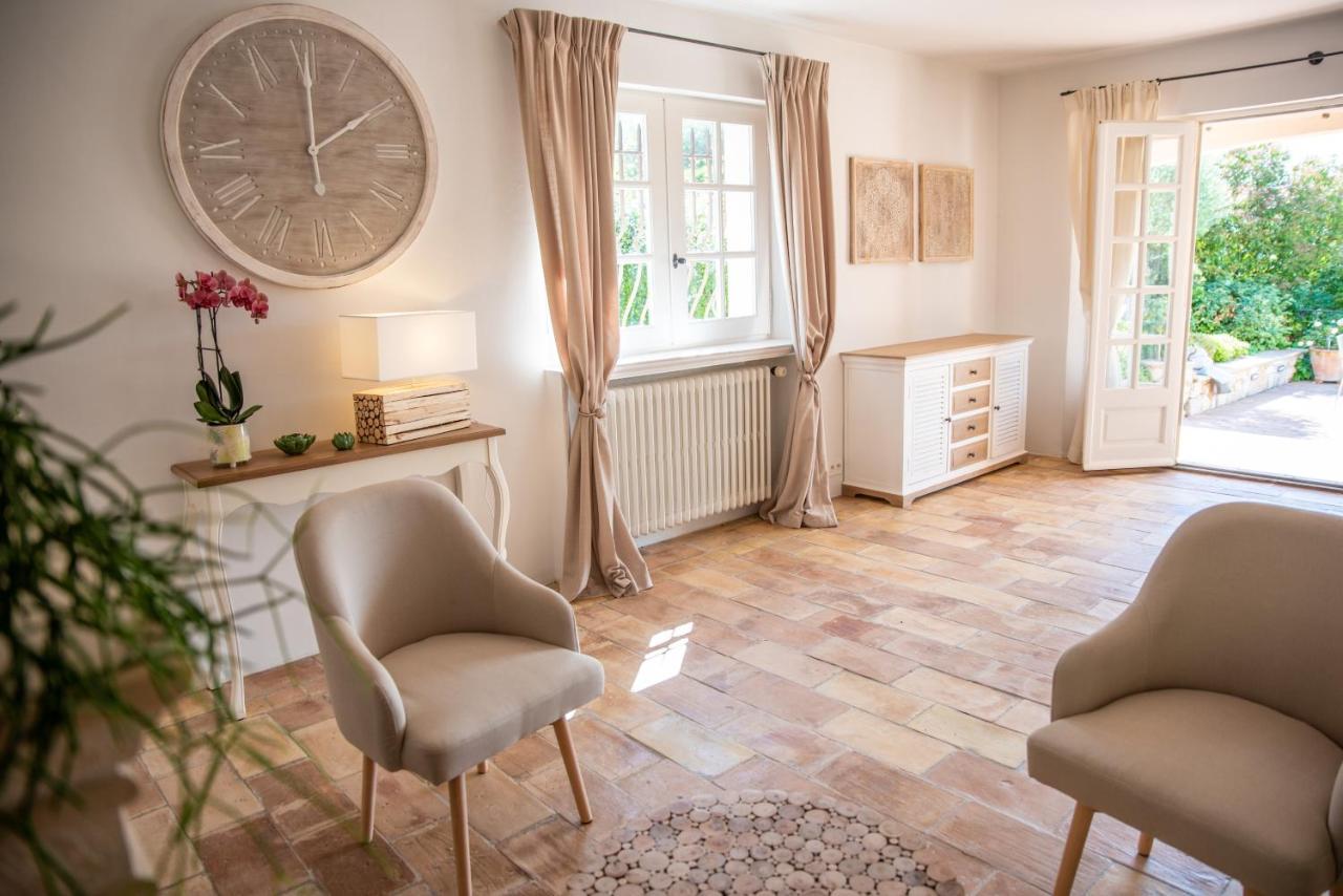 Le Mas De La Source Bed & Breakfast Mougins Ngoại thất bức ảnh